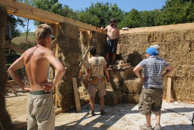 Naša tesárska partia Crmomanov sa toto leto poriadne rozrástla