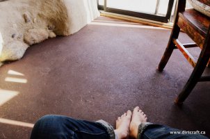 Hlinené podlahy sú určené pre chodenie naboso